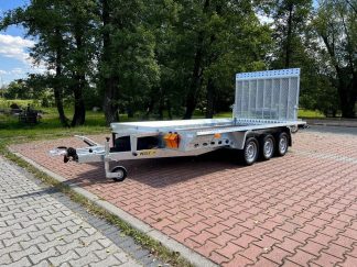 Wiola B3540 Max trzyosiowa przyczepa pod minikoparkę z trapem, DMC 3500 kg