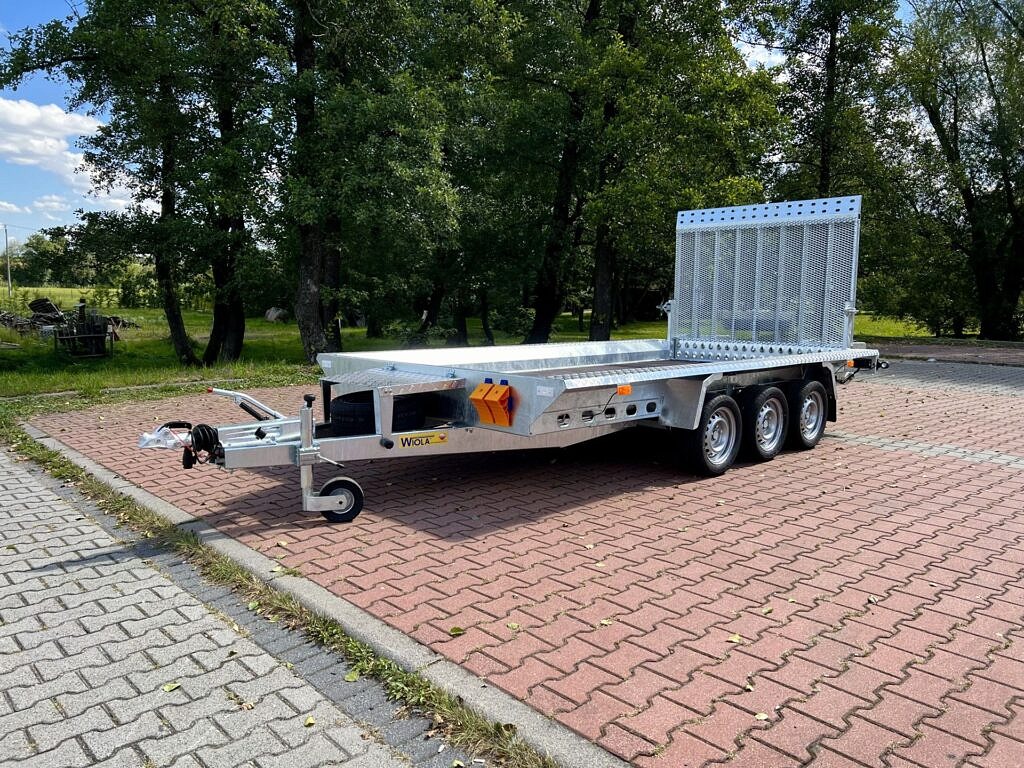Wiola B3540 Max trzyosiowa przyczepa pod minikoparkę z trapem, DMC 3500 kg
