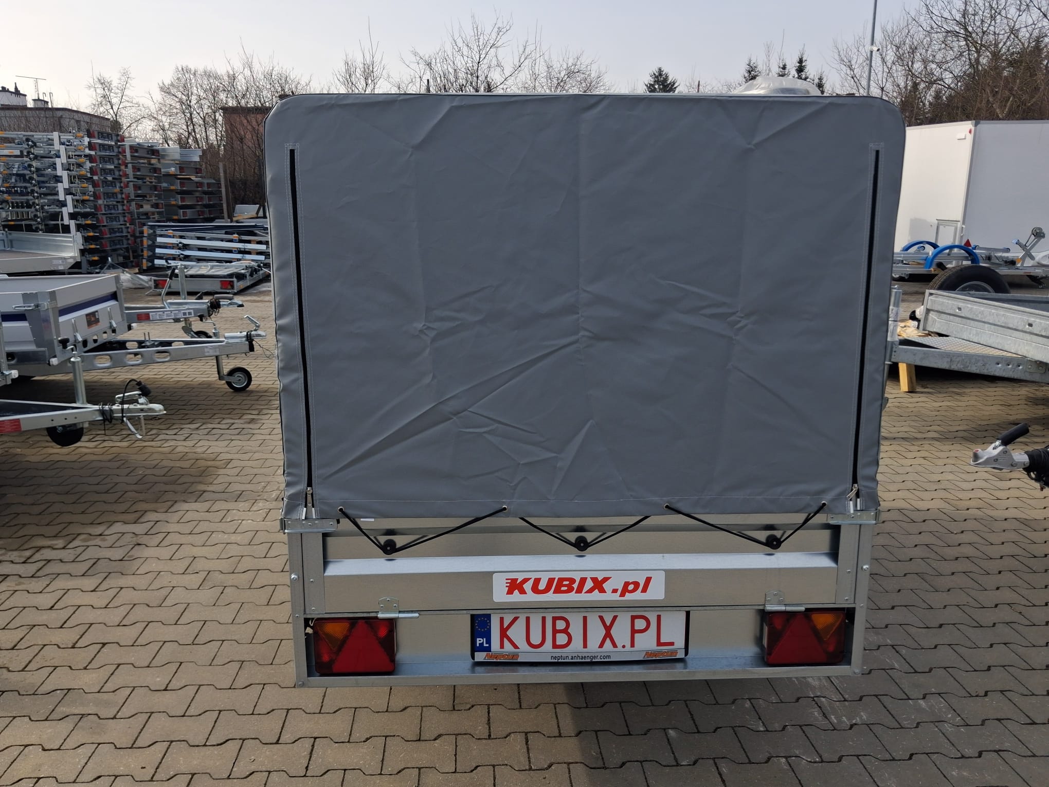 N7-236 ptw Neptun przyczepa jednoosiowa lekka ze stelażem i plandeką - obrazek 7