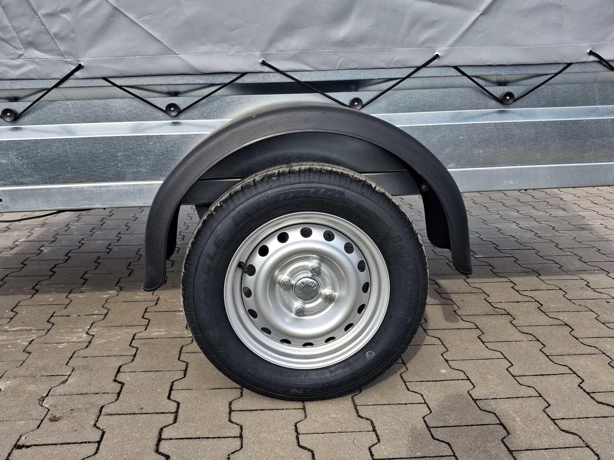 N7-236 ptw Neptun przyczepa jednoosiowa lekka ze stelażem i plandeką - obrazek 11