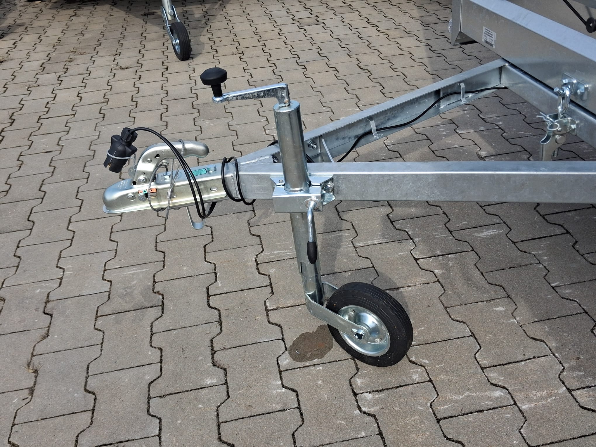 N7-236 ptw Neptun przyczepa jednoosiowa lekka ze stelażem i plandeką - obrazek 20