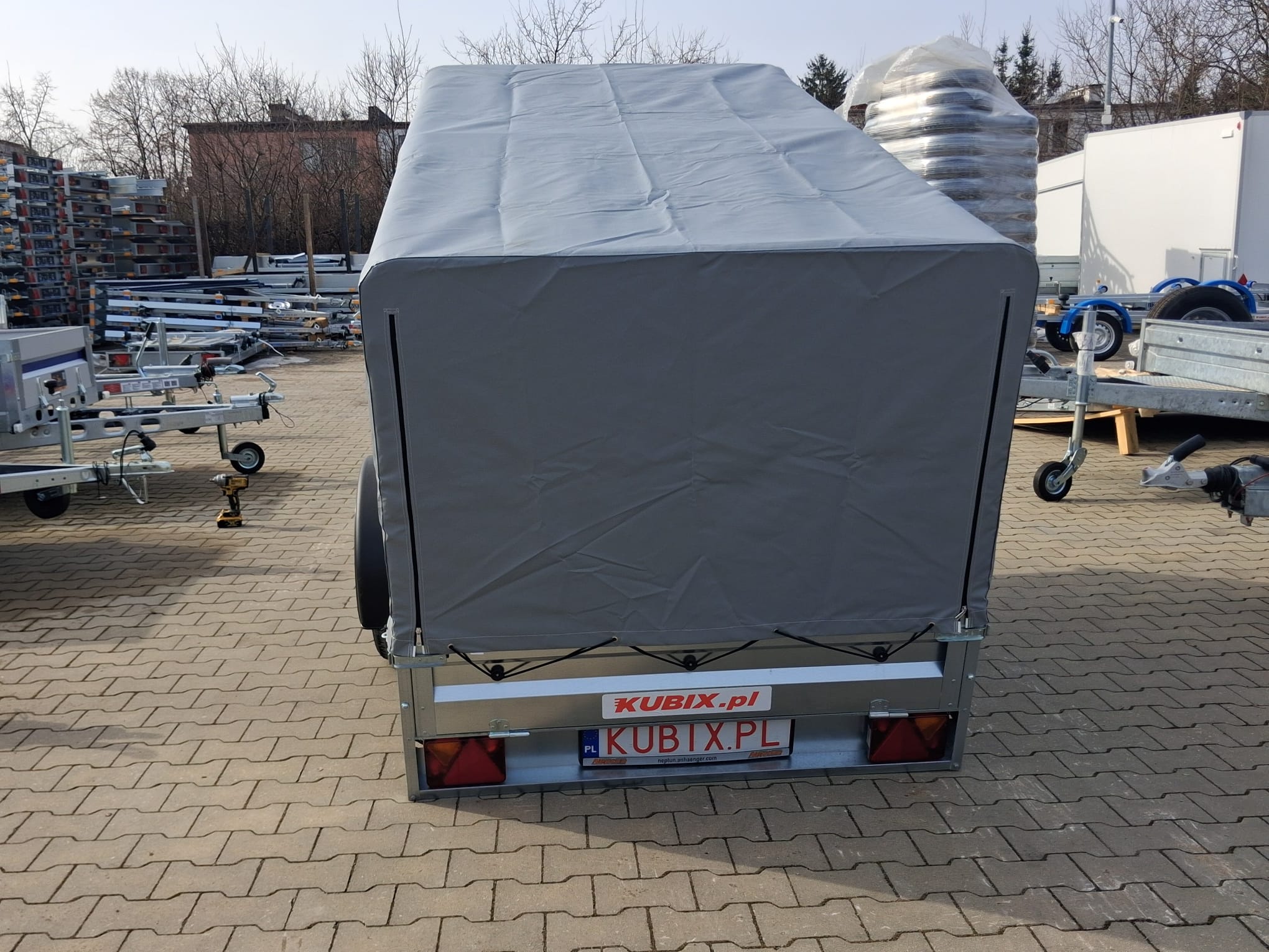N7-236 ptw Neptun przyczepa jednoosiowa lekka ze stelażem i plandeką - obrazek 15