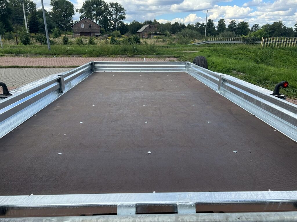 Wiola B3535 Przyczepa dwuosiowa pod minikoparkę z najazdami, DMC 3500 kg - obrazek 5