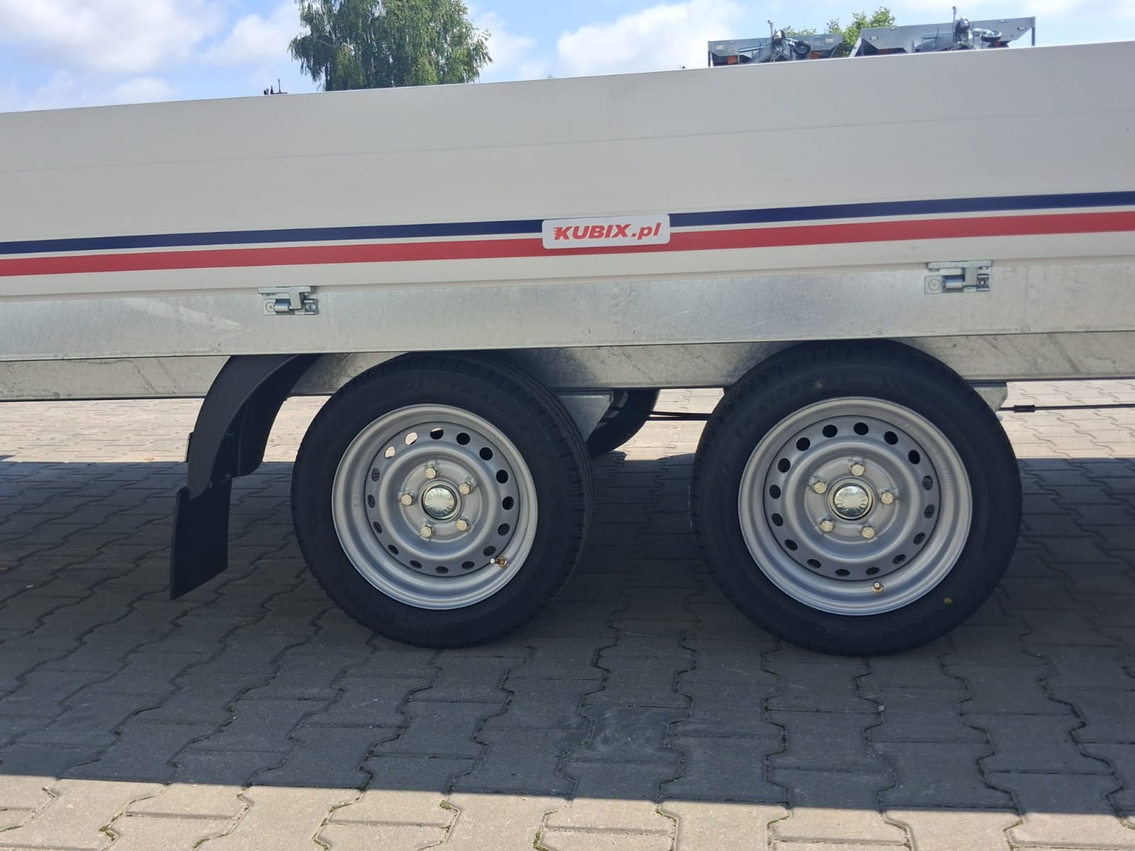 Przyczepa hamowana dwuosiowa Neptun GN259, N27-306 2 hl, DMC 2700kg, koła pod platformą - obrazek 17